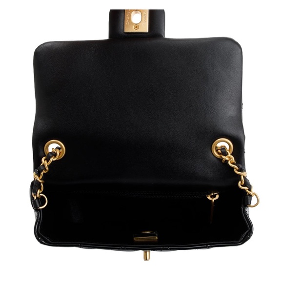 CHANEL 2022 BLACK QUILTED PATENT LEATHER COCO DE TOI HEART SQUARE MINI FLAP BAG - Picture 6 of 9